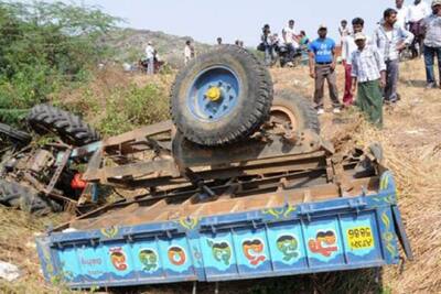 सोलापुर हादसा : कोई नींद में तो कोई कर रहा था भजन-कीर्तन..अगले ही पल बिछ गईं लाशें, चीख भी नहीं निकली