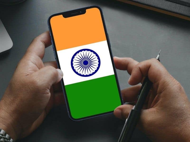 Government Considering Developing Indian OS for Mobiles: Union Minister