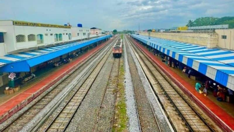 Soon Fast Train Between Hubballi to Bengaluru grg 