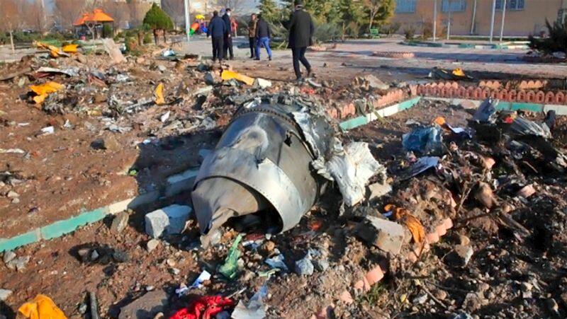 No survivors found in Chinese airliner crash, 132 were aboard