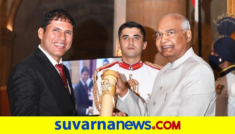 Padma Awards 2022 Devendra Jhajharia and Other Indian Sport Persons Honoured At Rashtrapati Bhavan kvn