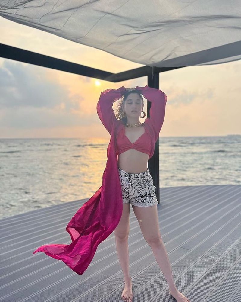 Tamannaah Bhatia Beach Pics Tamannaah Bhatia Beach Pics