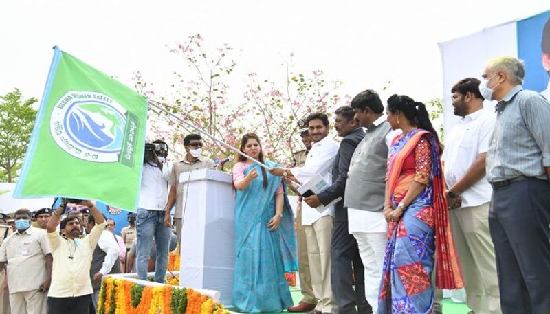 Andhra pradesh cm YS jagan Launches Disha patrolling vehicles