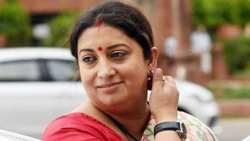 Goa Restaurant bar: Congress Attacks Smriti Irani 