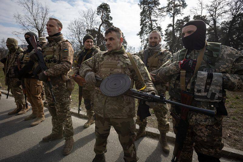 Ukrainian forces manage to liberate number of towns across country even as rocket attacks hit Lviv-dnm