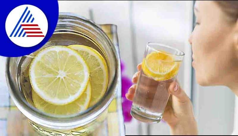 What happened to your body when you drink lemon water daily pav