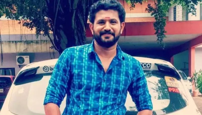 Actor Keerthi Gopinath talks about Chembarathi serial