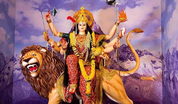 Chaitra Navratri 2022: नवरात्रि में बनेगा ग्रहों का खास योग, देवी का वाहन घोड़ा होने से मिलेंगे शुभ फल