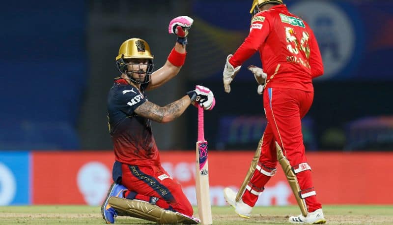 faf du plessis and kohli helps rcb to good total  against punjab kings