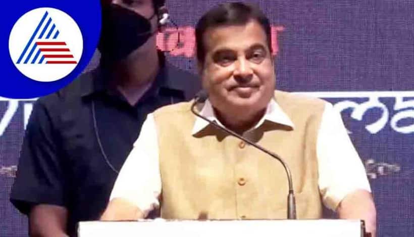 You may soon receive Rs 500 as reward for photo of wrongly parked vehicle: Gadkari