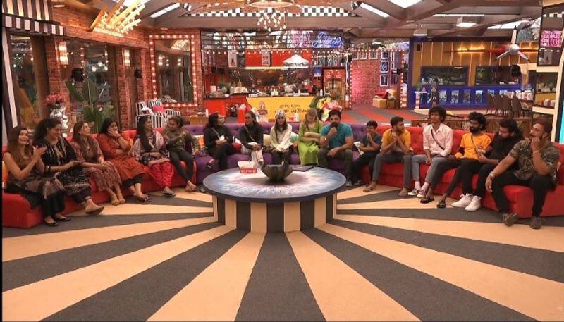 Bigg Boss Malayalam season 4 episode 1 live updates