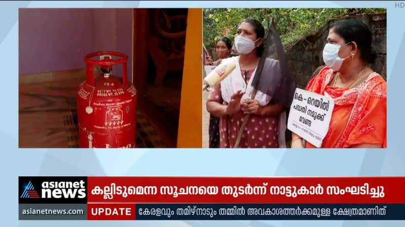 Suicide threat with gas cylinder, natives organize in Kollam