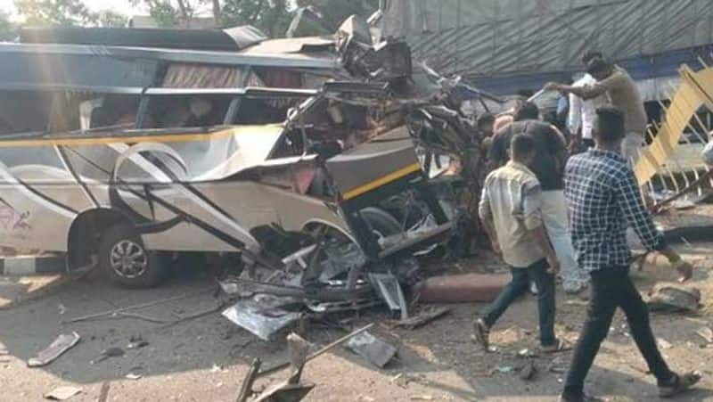 ambur near van accident... 4 people killed