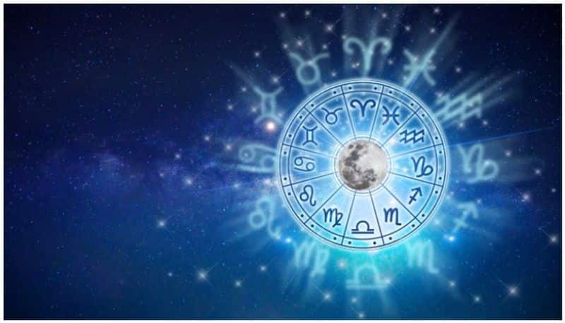 Monthly Horoscope of April 2022