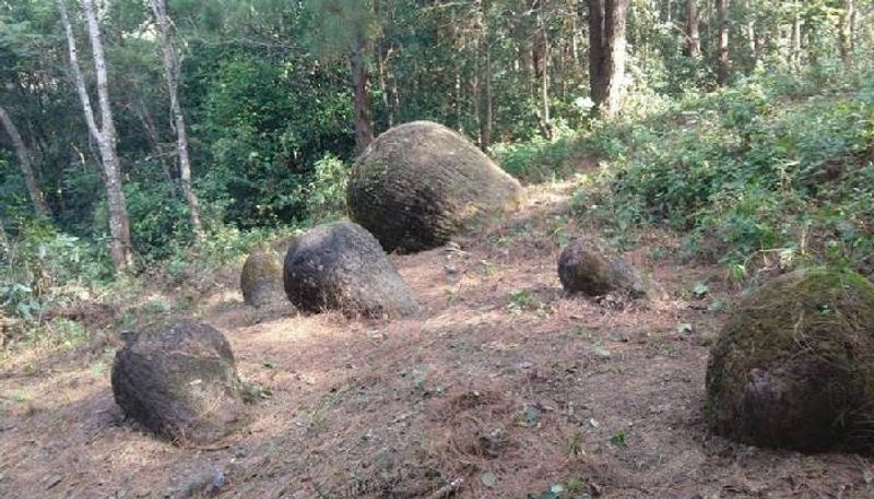 bc 400 sandstone jars found in Assam