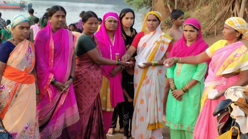 Hindu Muslim Celebrate Yugadi Festival Amid  Jhatka  Halal  Row at Chikkodi in Belagavi grg