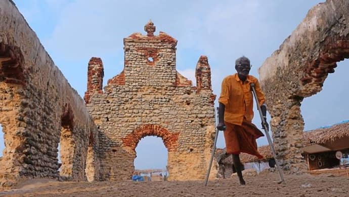 Haunted Place: भारत के इस अंतिम गांव से साफ दिखता है श्रीलंका, मगर अंधेरा होने के बाद यहां कोई रूकता नहीं 