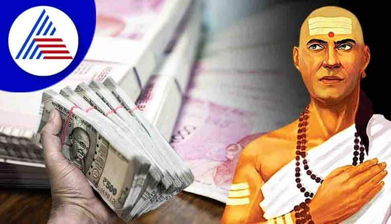 chanakya niti these are the signs that financial problem will come suh