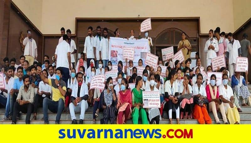 Bagalkot District More then 170 Nurse Released from Work Who service corona warriors