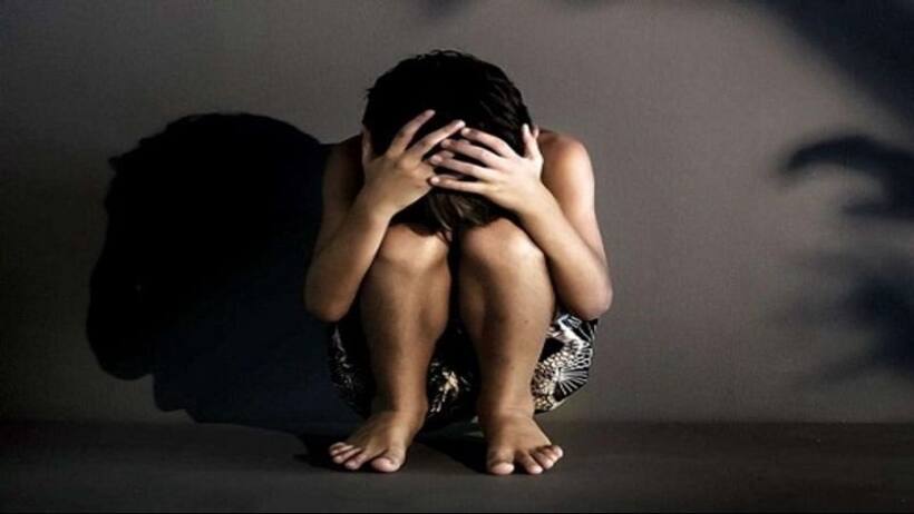 मध्यप्रदेश से दिल दहला देने वाली खबर : 15 साल के बेटे ने पापा को कुल्हाड़ी से काट डाला, वजह जान किलर भी डर जाए