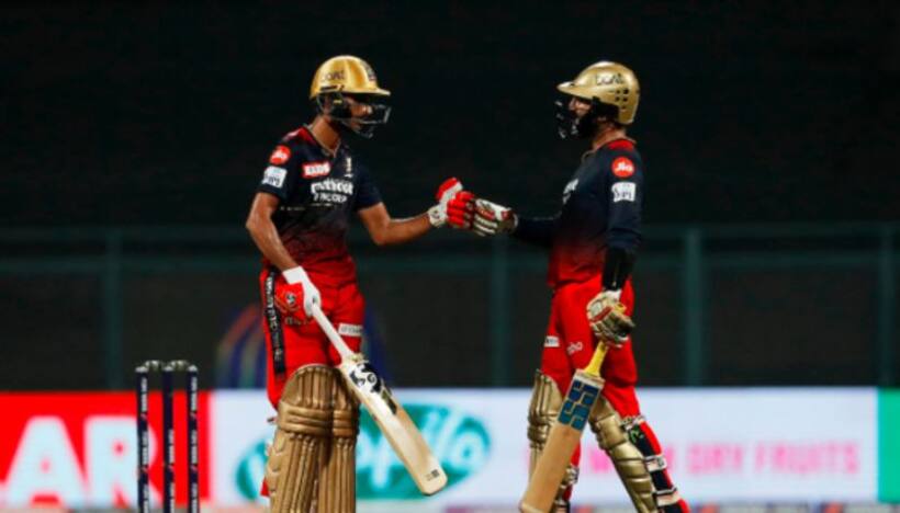 IPL 2022 RCB Vs RR: कार्तिक  शाहबाज की जोड़ी ने पलटी बाजी, Rajasthan पर 4 विकेट से बंगलुरू की जीत