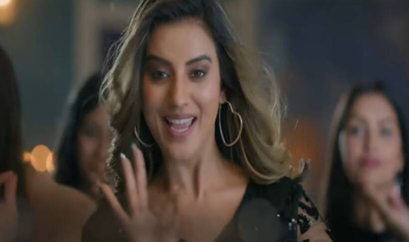 अक्षरा सिंह का नया गाना 'लौंग लाची' हुआ रिलीज, Video देख फैंस बोले भोजपुरिया शेरनी ने कमाल कर दिया