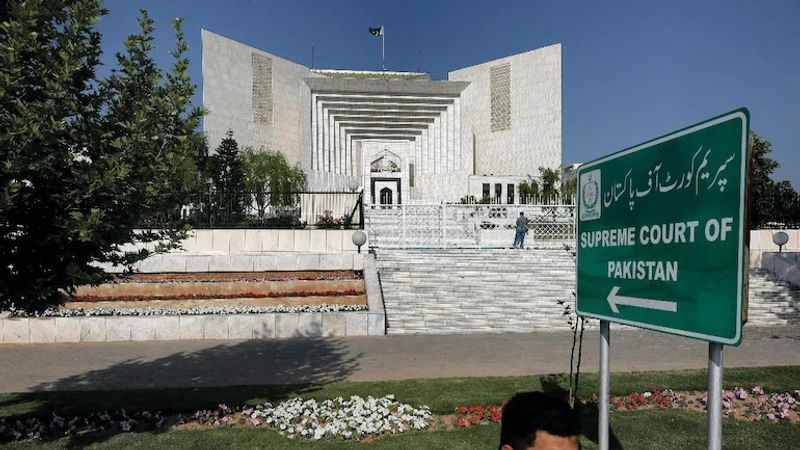 pakistans dissolution of parliament invalid says pakistan supreme court