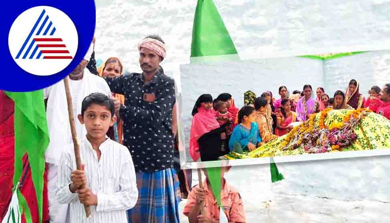 Hindu Muslims together celebrated Hazrat Jamaluddin Jatra at yargol village in yadgir gow