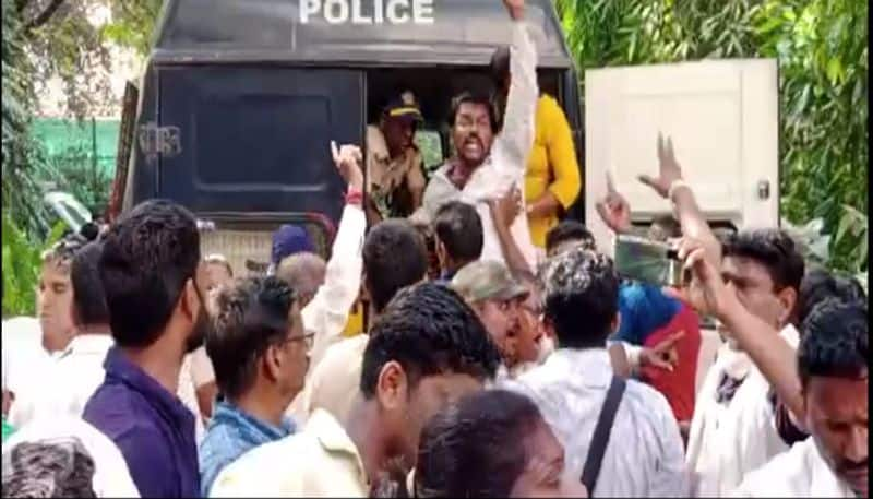 MSRTC protesters outside NCP chief Sharad Pawar's residence detained by police  - adt