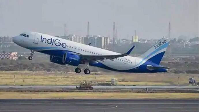 indigo hyderabad lucknow flight