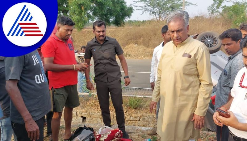 basavaraj horatti help accident victims at chitradurga gvd