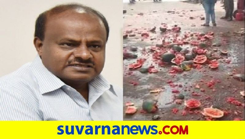 Hindu Activist vandalized muslim shops HDK gives Rs 10 thousand to dharawad nabisab rbj