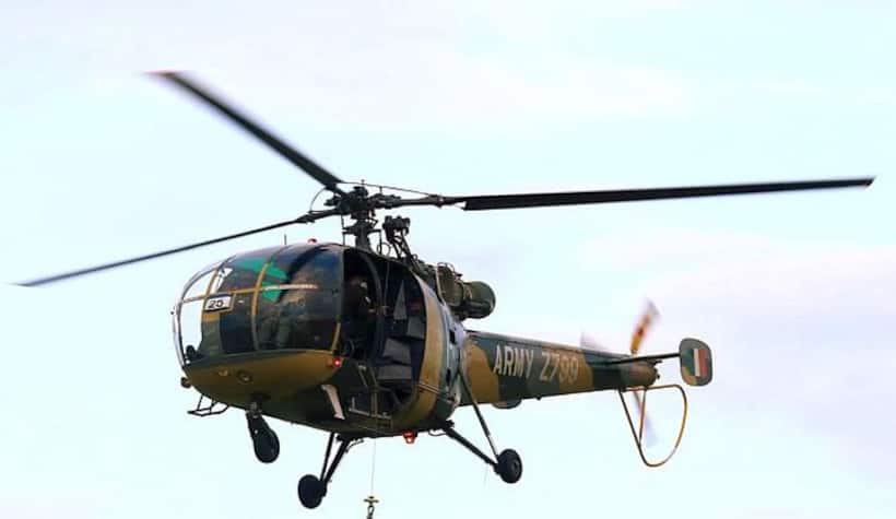 Navy helicopter crash : కొచ్చి ఎయిర్ స్టేషన్ లో కూలిన నేవీ హెలికాప్టర్.. ఒకరు మృతి ?