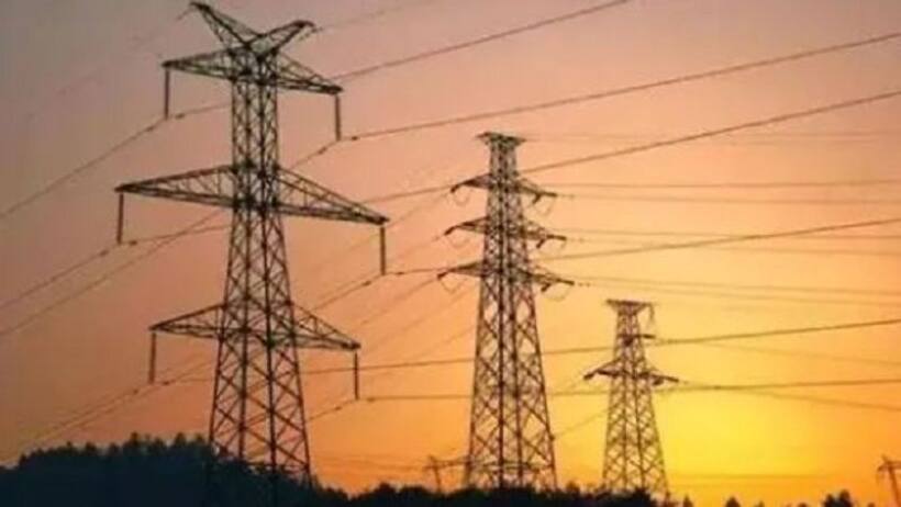 Power outage:పెరుగుతున్న విద్యుత్ కోత‌లు.. త‌రుగుతున్న బొగ్గు నిల్వ‌లు ! 