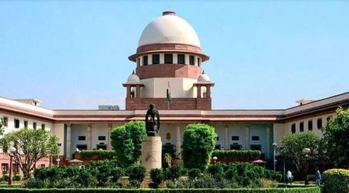 SC ने केंद्र सरकार से फ्री योजनाओं के वादे को लेकर मांगा जवाब, चुनाव जीतने के लिए फ्री योजना पर लग सकता लगाम