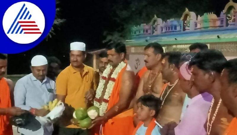 muslim community did rama japa at Karatagi in koppala gow