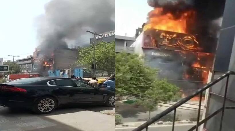 Fire breaks out at Delhi: ఢిల్లీలో భారీ అగ్నిప్రమాదం.. ఎగిసిపడుతున్న మంటలు..