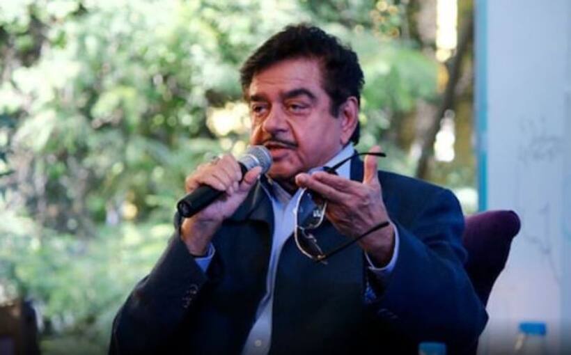 IT knowledge limited just to sending and deleting messages: Shatrughan Sinha, who is on Parliament panel on IT