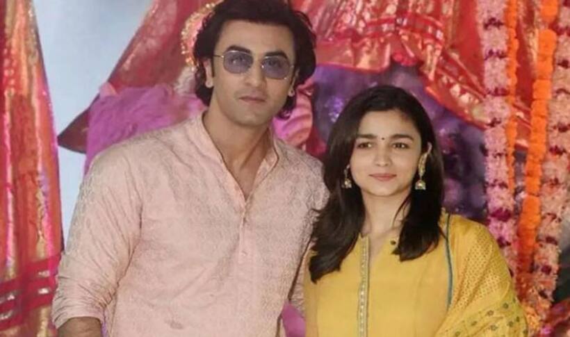  शादी के बाद आलिया रणबीर कपूर इस बड़े मंदिर में कर सकते हैं भगवान के दर्शन, नई जिंदगी के लिए लेंगे आशीर्वाद