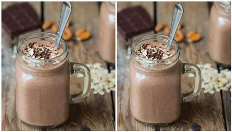 This High Protein Chocolate Smoothie Can Help In Weight Loss