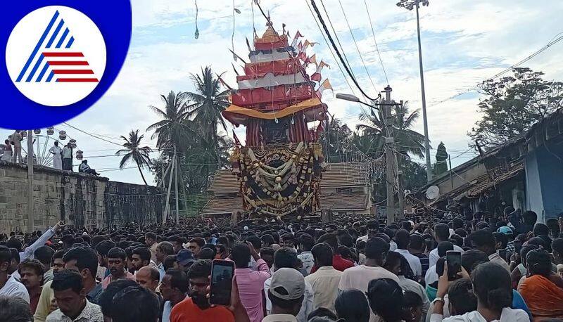 channakeshavaswamy temple rathotsava in beluru hassan gvd