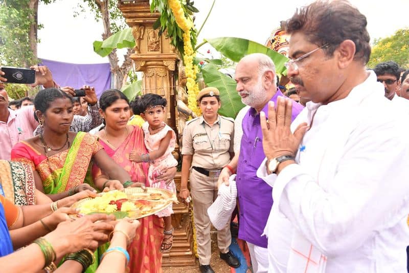 Minister R Ashok 'Grama Vaastavya' programme at Uttara kannada rbj