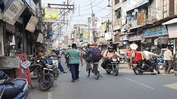 Special Story: जहां गिरा था झुमका, फ्लाईओवर में खो जाएगा बरेली का वो कुतुबखाना बाजार