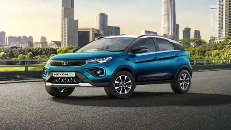 Tata Nexon EV vs Tata Nexon EV Max What's Different