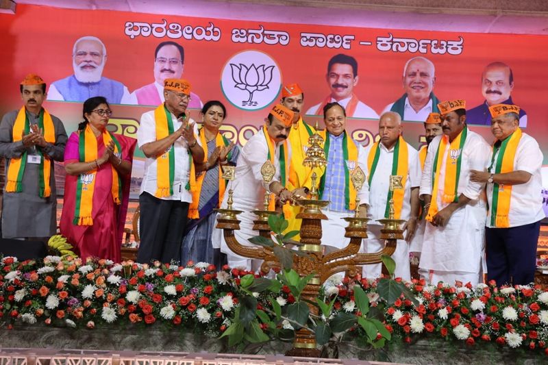 Here Is Details First Day of Karnataka bjp executive meet In Vijayanagara rbj