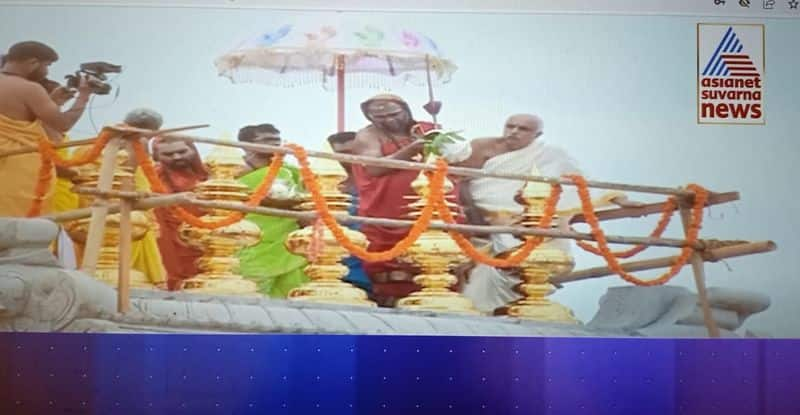 Grand Mahakumbhabhisheka celebration performed at Hariharapura Mutt skr