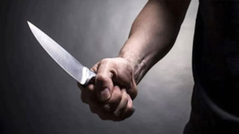 father arrested for Stabs Teen Daughter To Death After Fight Over His Drinking Habit in pune vkv