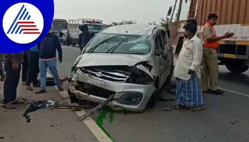 IAS Officer Vijaya Mahantesh Danammanavar Car Accident Near Dharwad grg