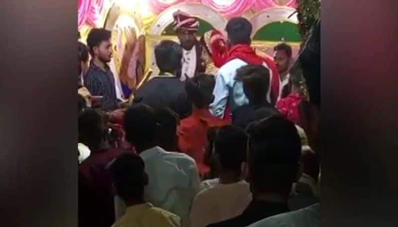 groom garlands bride she slaps him and leaves 