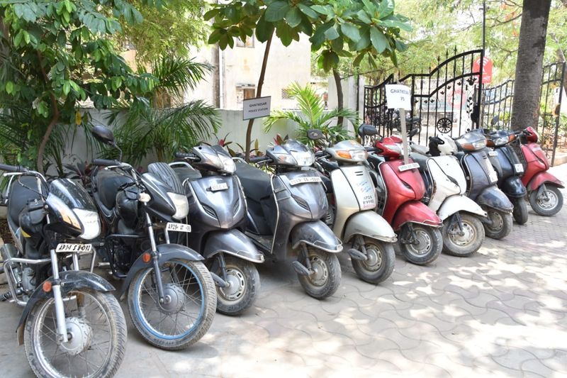 EV Makers are not asked to Halt Electric Two-Wheeler Launches: Government clarifies